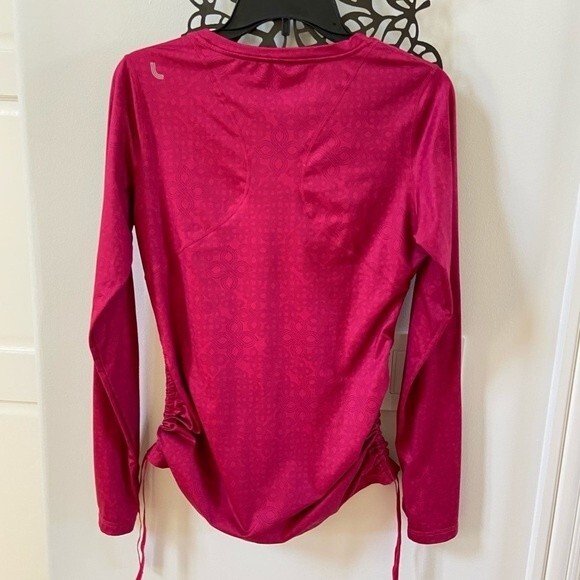 Lole Side Tie Ruching Hem Long Sleeve Printed Top - Picture 12 of 15